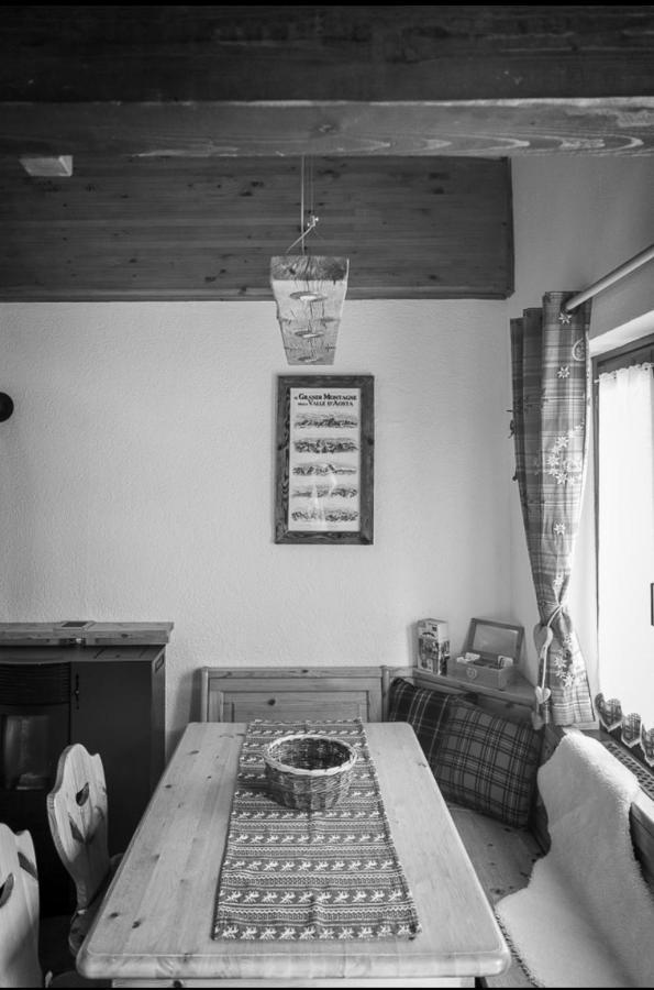 Coeur De Montagne Apartment Gignod Exterior photo